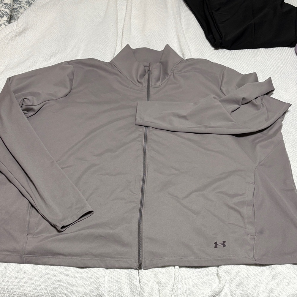 Under Armour Women’s Full-Zip Performance Jacket in Taupe Gray